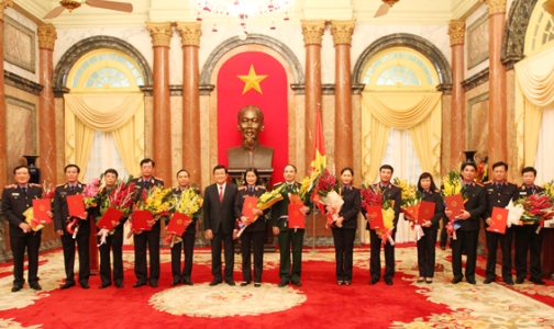 Chủ tịch nước trao Quyết định bổ nhiệm Kiểm sát viên Viện Kiểm sát Nhân dân Tối cao